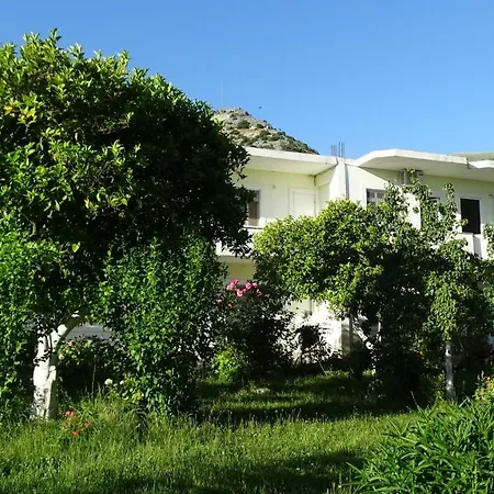 Petro's Riverside Farm stay *